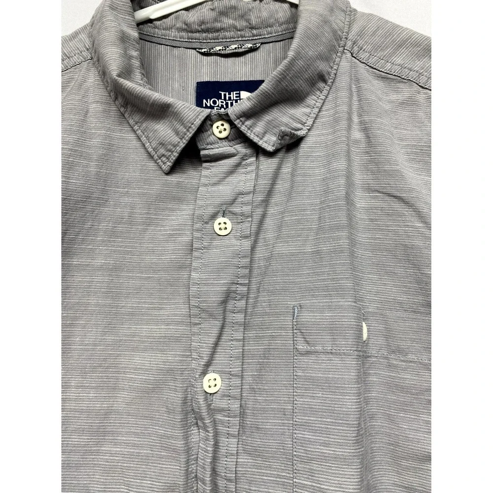 The North Face Shirt Mens XL Gray Cotton Striped Button Up Regular Back Box